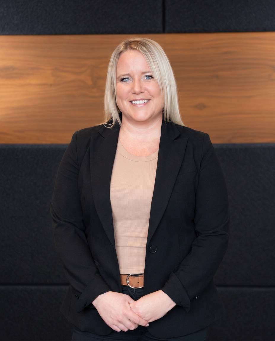 Portrait of Erin Crossland, Saskatchewan & Manitoba Recruitment Support